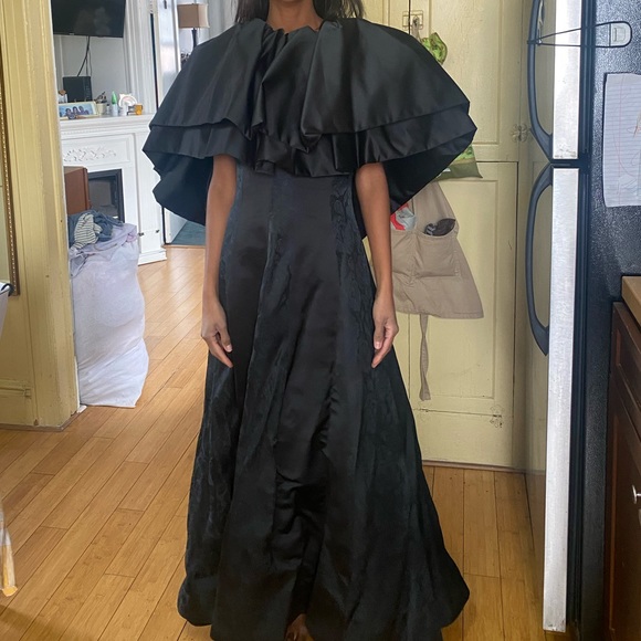 Gala Dress - Picture 2 of 3